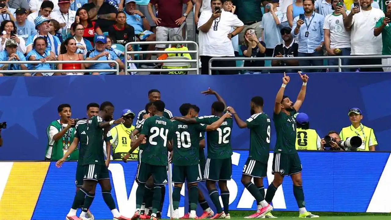 موعد مباراة السعودية ضد إسبانيا في كأس العالم والقناة الناقلة